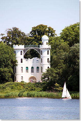 Das 
			Schloss Pfaueninsel in der Havel