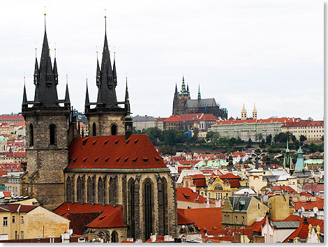 Blick 
	vom Prager Pulverturm auf Altstdter Ring mit Teynkirche