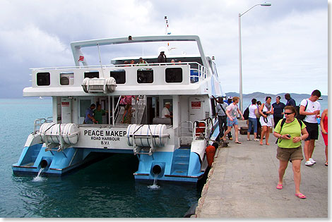  legt mehrmals tglich die Schnellfhre von Speedys in Richtung Virgin Gorda ab.
