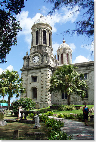 Eine der wichtigsten Sehenswürdigkeiten der Haupt-
stadt ist die Kathedrale ihres Namenspatrons und Schutzheiligen St. John the Divine.