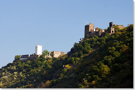 Die Burgen Sterrenberg und Liebenstein sdlich Kamp-Bornhofen