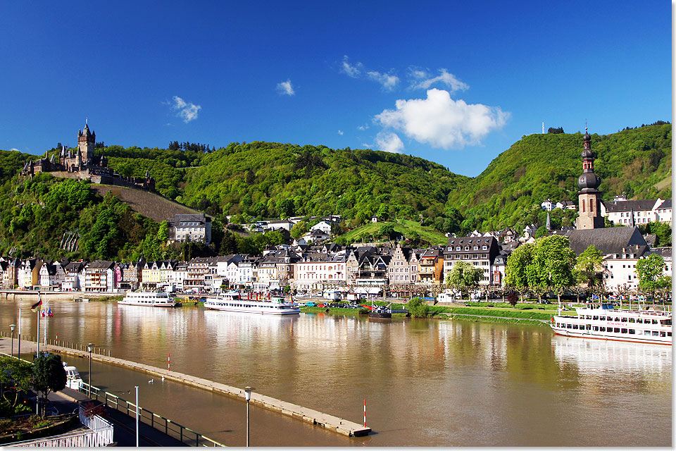 Cochem war schon zu Zeiten der Kelten und Rmer besiedelt. Im Jahre 886 wird 
	es erstmals als Villa cuchema in einer Urkunde erwhnt