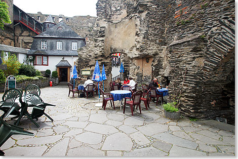 Die Burg Landshut wird gastronomisch bewirtschaftet, eine Einkehr lohnt sich