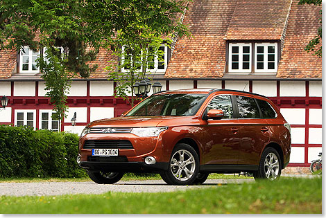 Mitsubishi Outlander von vorne