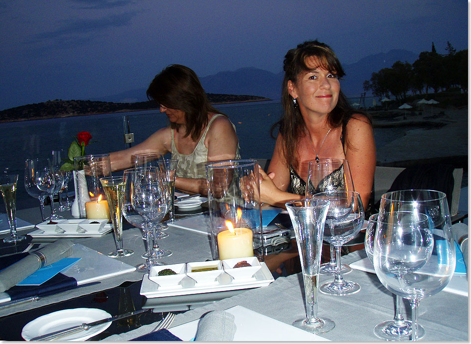 Das exklusive „La Bouillabaise” ist nicht nur das beste der vier Hotelrestaurants im Minos Beach, sondern zugleich eine der ersten Gourmetadressen von Kreta.
