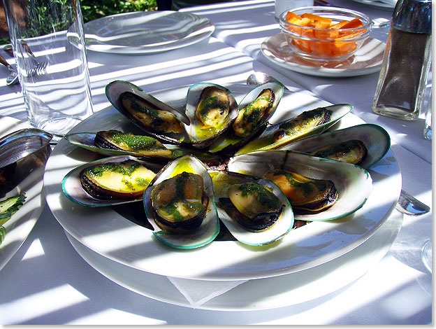 Muschelgericht im Restaurant des Hotels Candia Park Village. Meeresfrüchte und Fisch – frisch aus dem Mittelmeer – sind auf Kreta ein ganz besonderer Genuss.