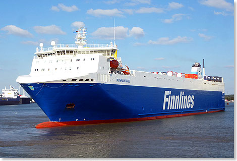 Finnlines bringt bei Valmet in Finnland gebauten Mercedes-Fahrzeuge vom Typ A-Klasse nach Bremerhaven.