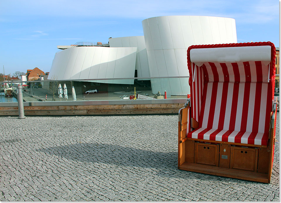  Das Ozeaneum von der Rckseite.