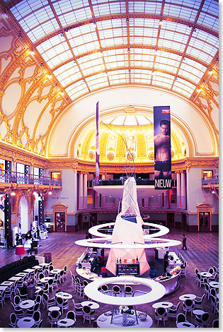 
Der Stadsfeestzaal am Meir ist eines der schönsten Kaufhäuser Antwerpens.
