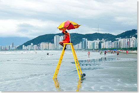 Rettungsposten am Stadtstrand von Santos.