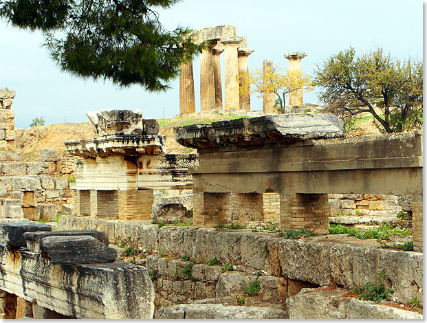 Nach der Eroberung zerstörten die Römer die Stadt Korinth. Die Bürger bauten sie in der Nachbarschaft wieder neu, Archäologen entdecken und bewahren, was vom Alten übrig blieb.