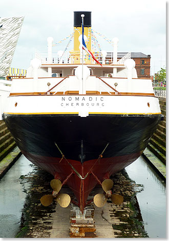 Ihr ursprngliches Einsatzgebiet weist der alte Heimathafen der NOMADIC am Heck aus; in Cherbourg brachte der Tender einst Passagiere zur auf Reede liegenden TITANIC und OLYMPIC.