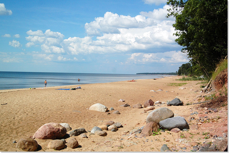 Saulkrasti  Sonnige Kste  heit dieser Ort am Rigaer Meerbusen nordstlich der Hauptstadt. Wer dem Getmmel an Rigas Hausstrand Jurmala entgehen mchte, findet hier stets ein ruhiges Pltzchen.