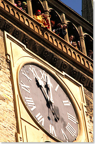 Der Rathaus-Turmtrompeter  in Aktion.