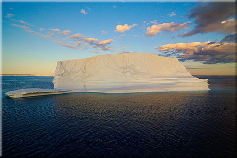 ber in die abendliche Panorama-Fahrt durch die Eisberge der Disko-Bucht.