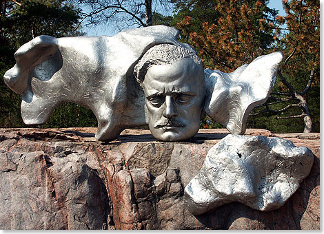 Die Bste von Jean Sibelius ist Teil des Sibeliusdenkmals im gleichnamigen Park in Helsinki. Sibelius gilt als einer der bedeutendsten Komponisten Finnlands.