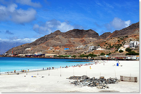 Der Stadtstrand von Minelo aus anderer Perspektive.