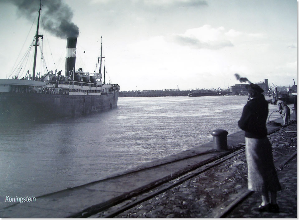 Die KNIGSTEIN der Red Star Line legt in Antwerpen ab.