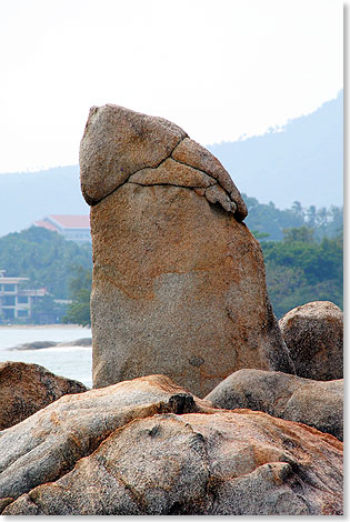 Hin Ta, der Opa-Felsen, ist das mnnliche Gegen-stck. Er erhebt sich nur einen Steinwurf von Hin Yai entfernt aus einer Felsengruppe. 