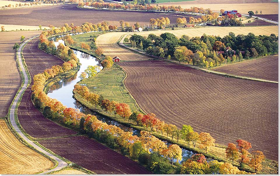 Der Gtakanal  unglaublich, dass hier Passagierschiffe verkehren.