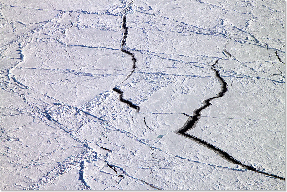 Direkt ber dem Nordpol in 1500 Meter Hhe  90 Grad Nord ist erreicht.