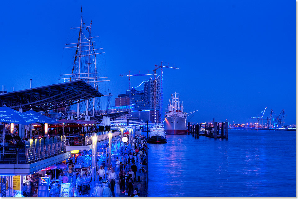 In diesem Jahr startet der Blue Port Hamburg mit dem offiziellen Light Up in der Elbphilharmonie am 28. Juli.