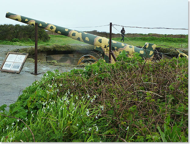 Die Insel Guernsey war im 2. Weltkrieg von Deutschen besetzt. Dieses deutsche Geschtz  es stammt noch aus dem 1. Weltkrieg  sollte die Kste vor alliierten Angriffen schtzen. Es berstand die Kapitulation und 