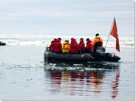 Zodiac-Cruising vor ...