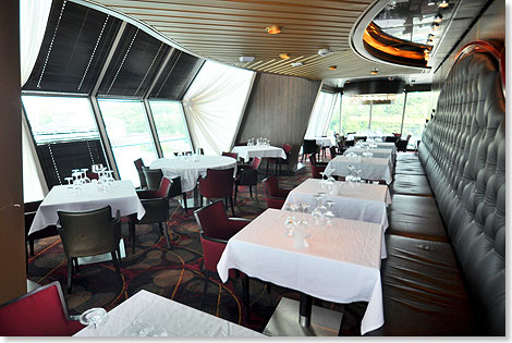 Im hinteren Bereich der Viking Crown Lounge befindet sich das neu eingerichtete Chops Grille Spezialittenrestaurant.