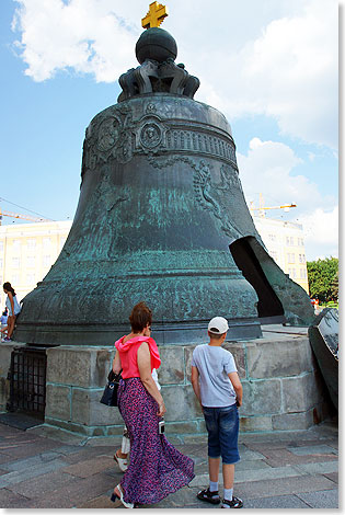 Die Zarenglocke aus dem Jahr 1735 ...