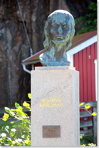 Fjaellbacka  Ingrid Bergmans Torg mit Denkmal.