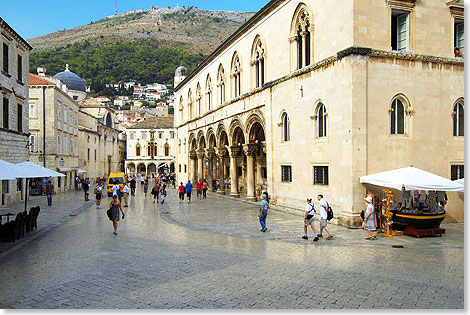Foto: Egon Giebe, SeereisenMagazin Luza-Platz mit altem Ratspalast in Dubrovnik