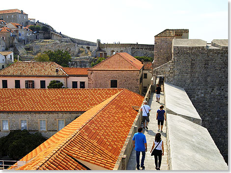 Foto: Egon Giebe, SeereisenMagazin Stadtmauer von Dubrovnik