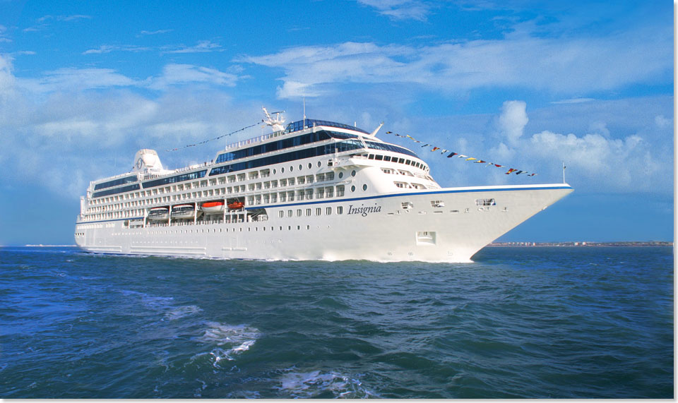 Die INSIGNIA (ex R ONE, ex COLUMBUS 2) von Oceania Cruises, Miami.