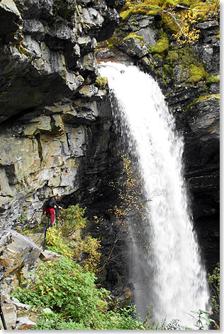 und auf den Storseter-Wasserfall