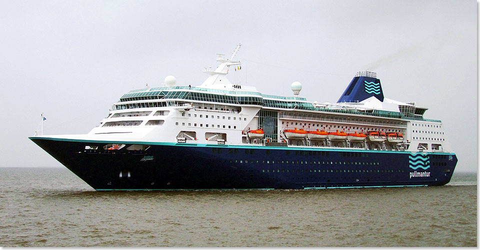 Das Kreuzfahrtschiff EMPRESS der spanischen Pullmantur Cruises machte jetzt erstmals an der Bremerhavener Columbuskaje fest.