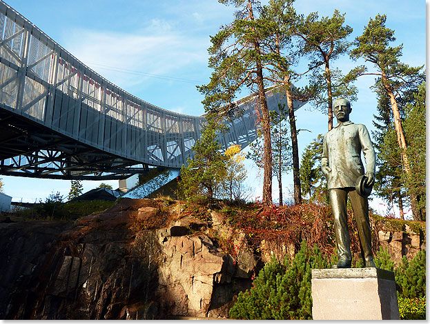 Fridtjof Nansen, der weltberhmte Norweger, vor der weltberhmten Sprungschanze in Oslos Stadtteil Holmenkollen.