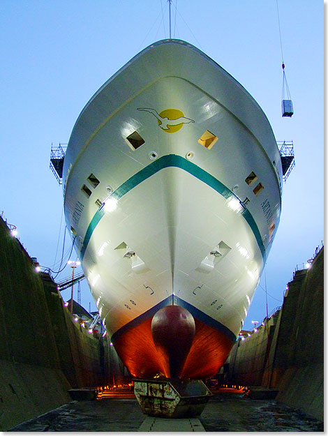 Die ARTANIA im Dock der Lloyd Werft in Bremerhaven. 