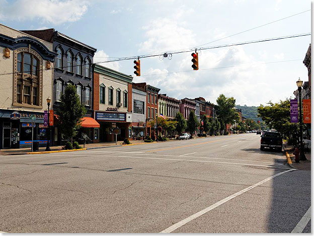 Historisches Main Street America-Flair in Madison, Indiana am Ohio River. 