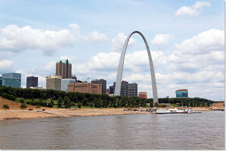 Attraktionen an Land: der kolossale Gateway Arch in St. Louis.