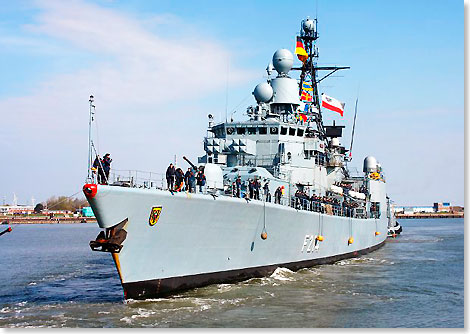 Die LBECK luft in Wilhelmshaven ein. 