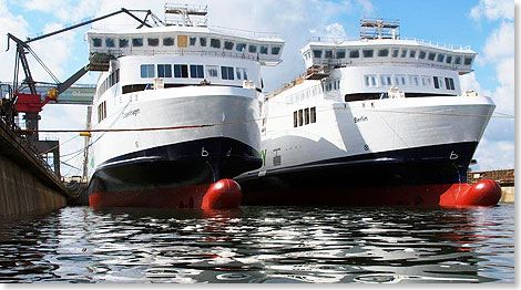 Die neuen Scandlines-Fhren auf der Umbau-Werft in Odense.