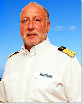 Andreas Greulich, ehemaliger Kapitn der MS DEUTSCHLAND, steuert ab sofort das zweite so genannte Wohlfhlschiff fr die Hamburger Reederei. 