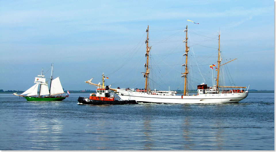 Die ersten Grosegler sind bereits in der Unterweserstadt eingetroffen  den Anfang machte schon am Dienstagmorgen die Dreimast-Bark GUAYAS der ecuadorianischen Marine.