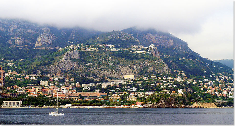 Der Blick auf Monaco von Bord der neoRIVIERA aus gesehen.