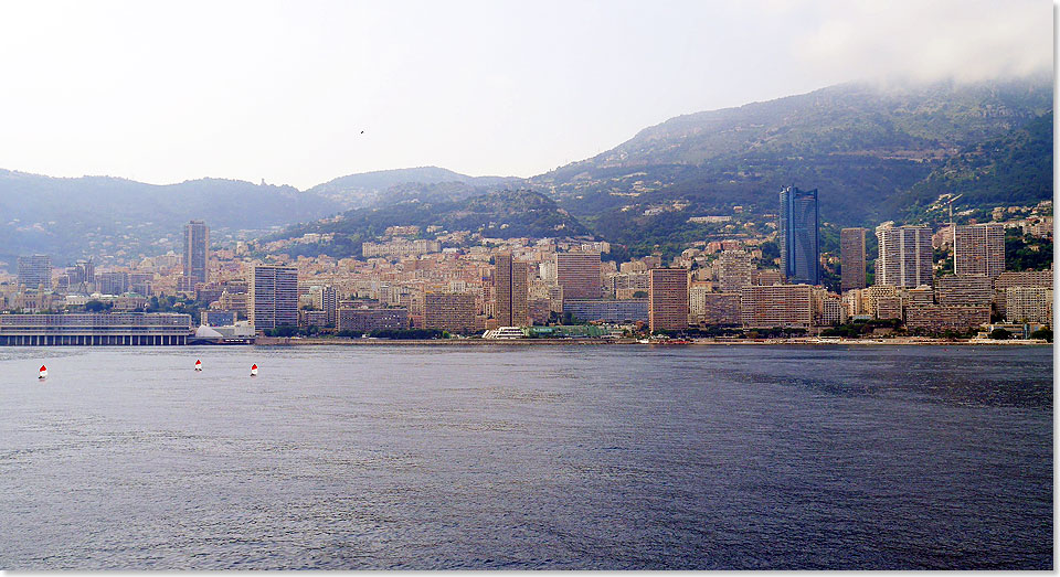 Die markante Skyline des Zwergstaats Monaco.