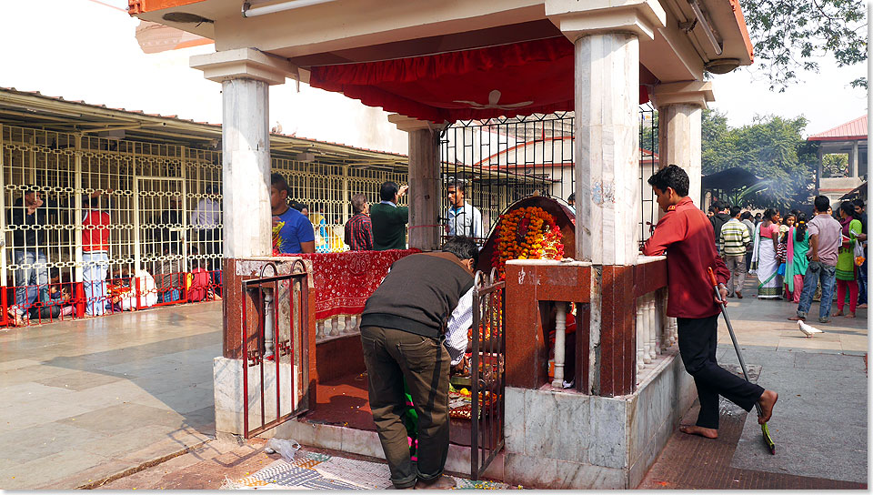 Im Kloster Kamakhya.