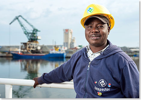 ber die Arbeit der Internationalen Transportarbeiter Fderation am Beispiel des Schwarz-Afrikaners Hamani Amadou.