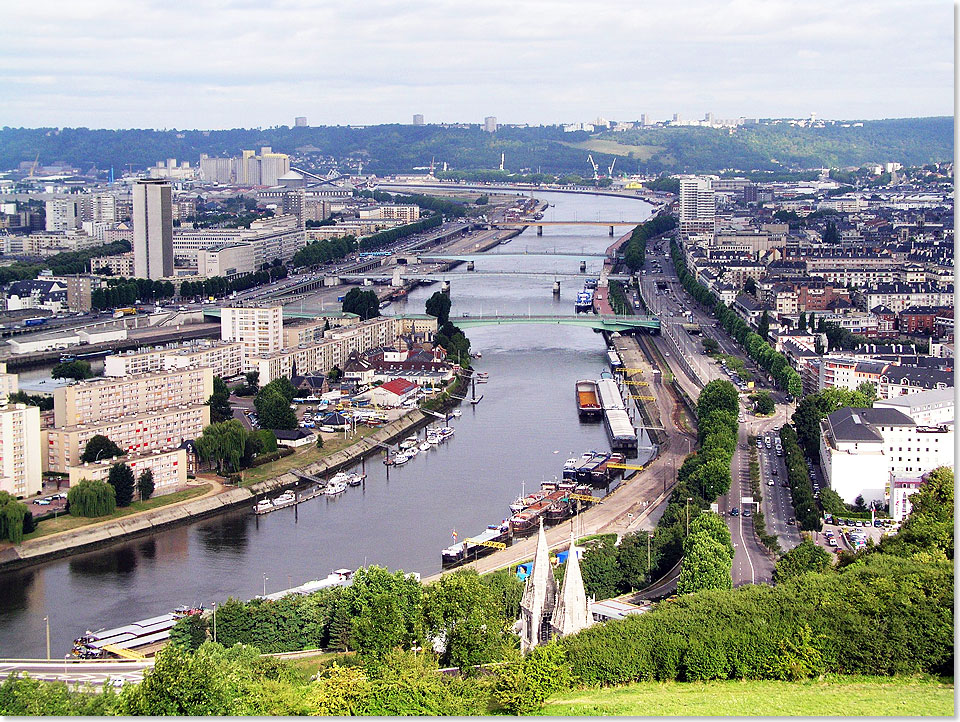 Rouen  Blick ber die Stadt an der Seine.