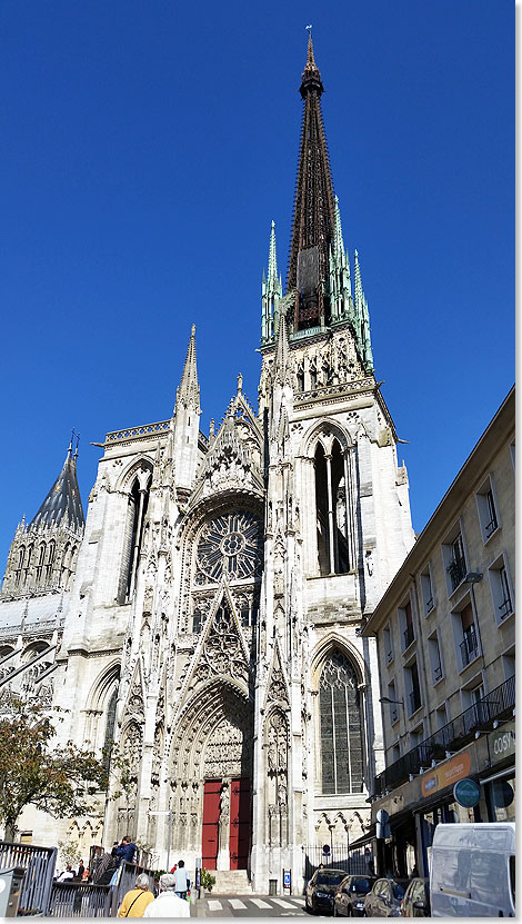 Wir haben uns fr einen Stadtrundgang entschieden und dabei auch die gotische Kathedrale (11. Jahrhundert) der Stadt des Lichts besichtigt, von den Malern des Impressionismus auf Leinwand gebannt.